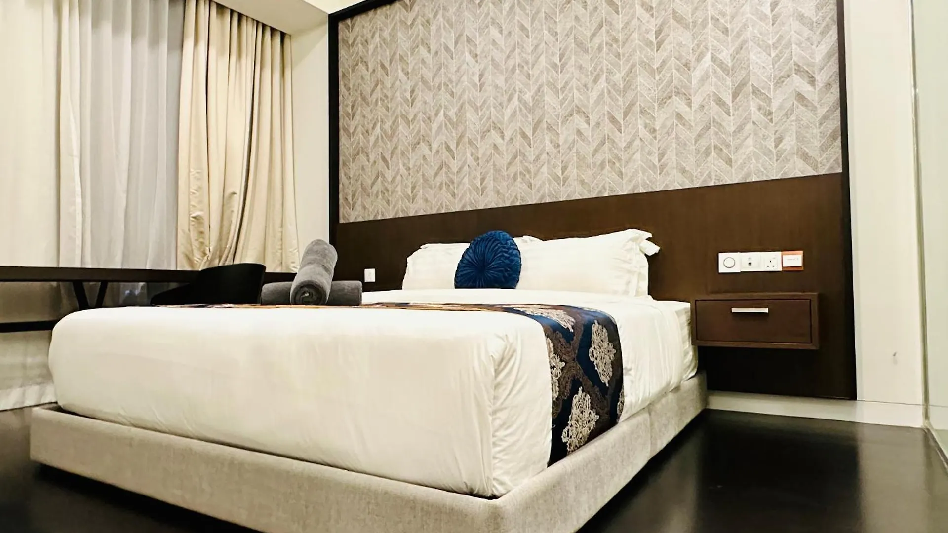 Tropicana The Residence Klcc By Sky World Kuala Lumpur