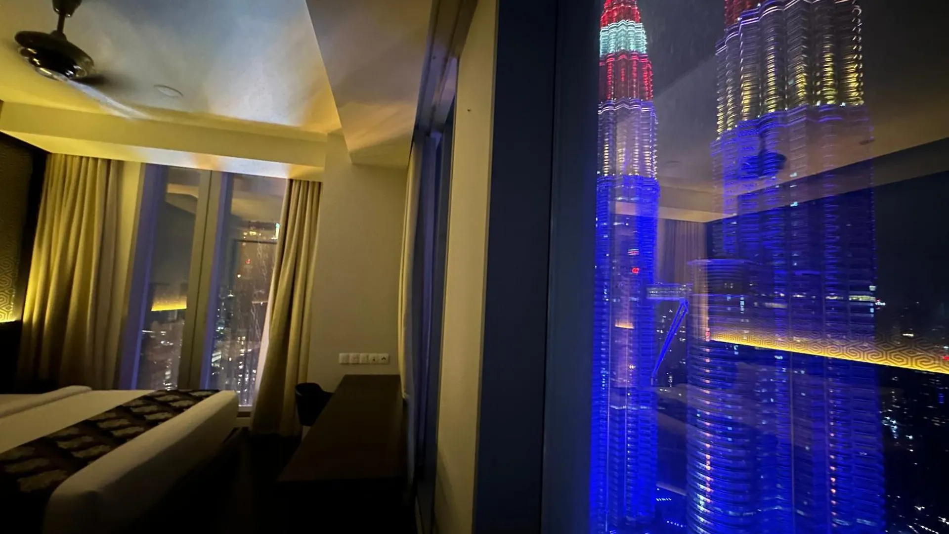 Apartment Tropicana The Residence Klcc By Sky World Kuala Lumpur