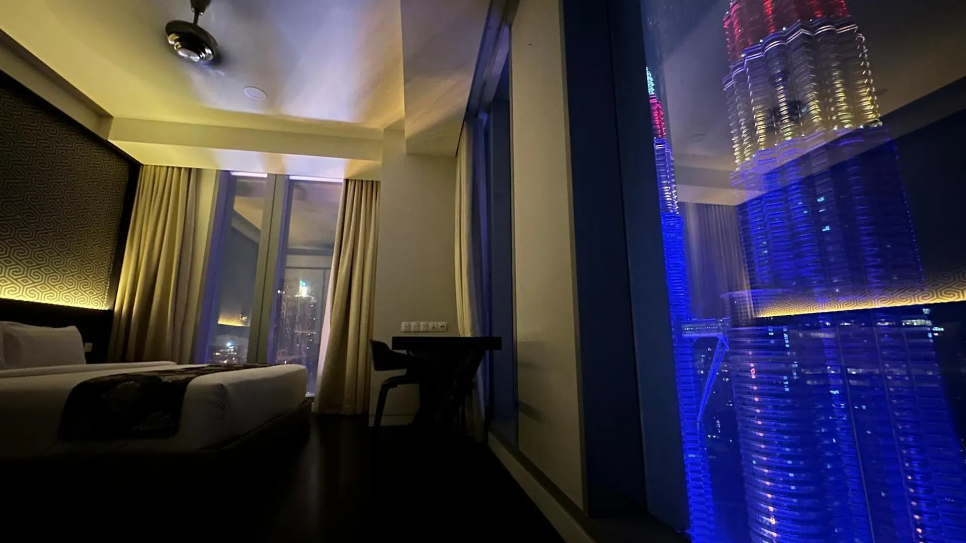 Tropicana The Residence Klcc By Sky World Kuala Lumpur Apartment