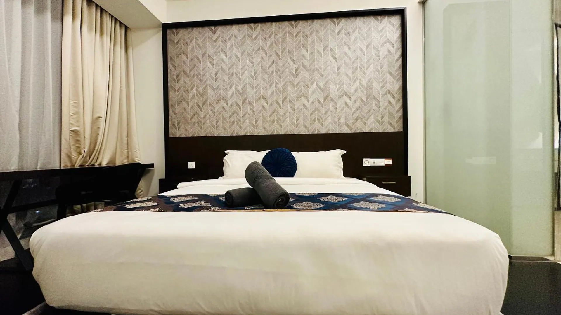 Apartment Tropicana The Residence Klcc By Sky World Kuala Lumpur